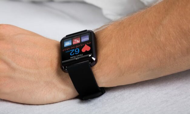 Data Analytics and Predictive Modeling with Smart Wearables: Transforming Public Health